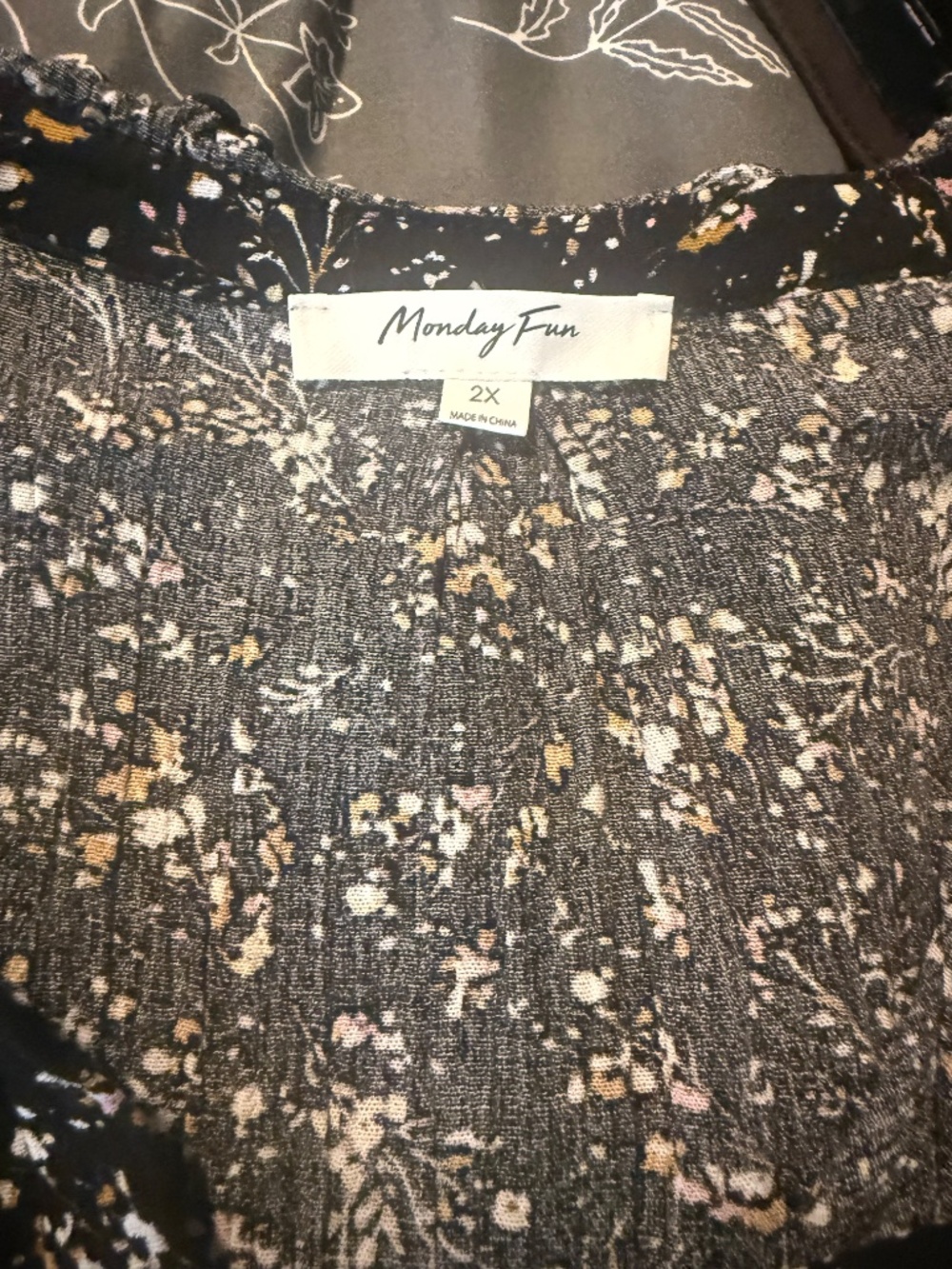2x blouse - Picture 2 of 2